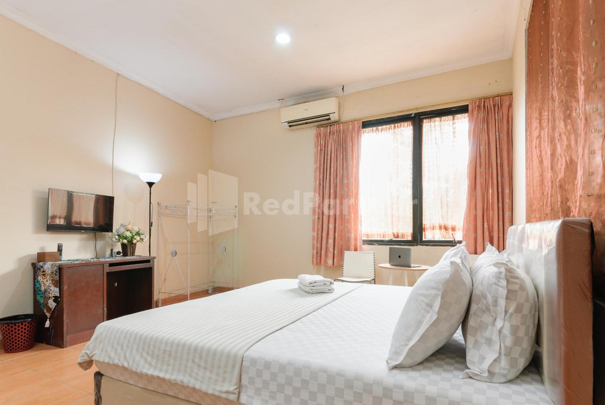 Sr Residence Near Mall Ciputra Cibubur Mitra Reddoorz ブカシ エクステリア 写真