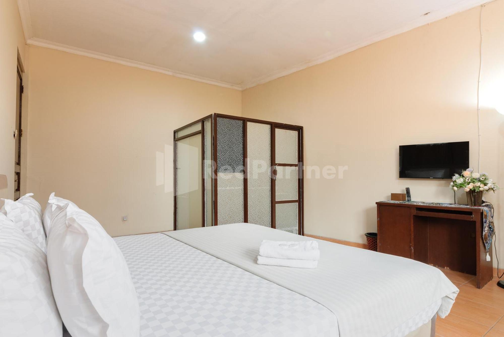 Sr Residence Near Mall Ciputra Cibubur Mitra Reddoorz ブカシ エクステリア 写真